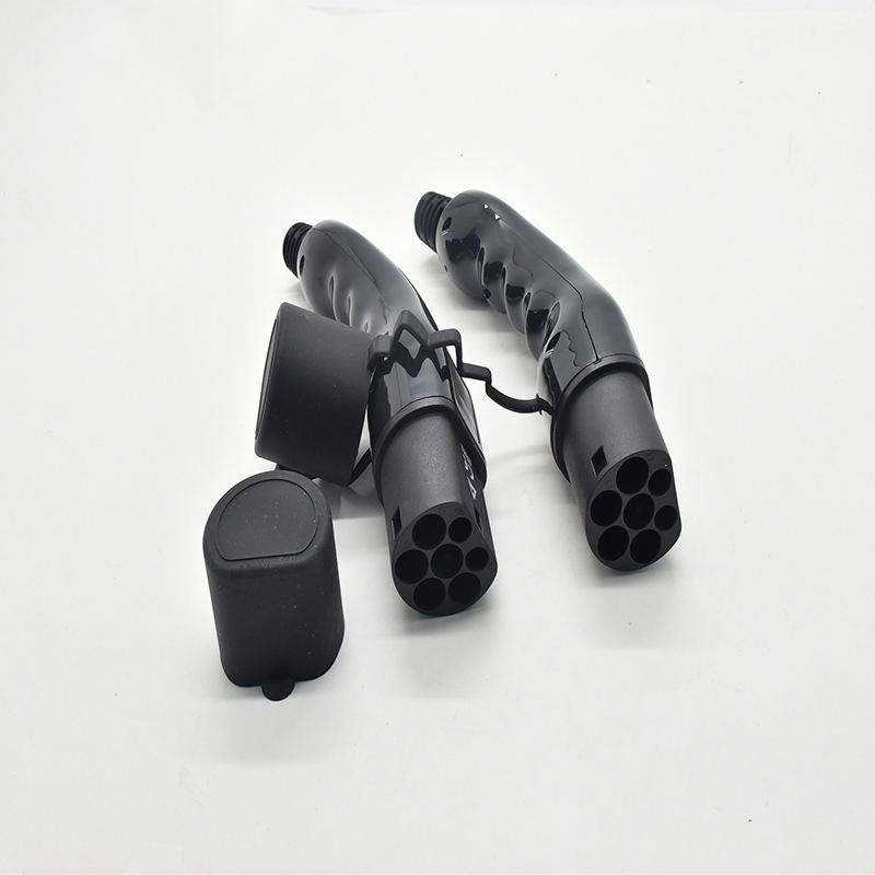 Conector de cargador de alto rendimiento tipo AC macho blanco y negro 2 para vehículos eléctricos, material de carcasa de PC