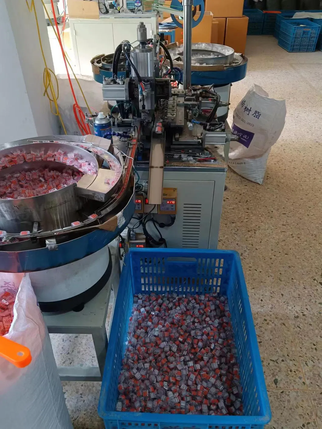 Producción de componentes eléctricos