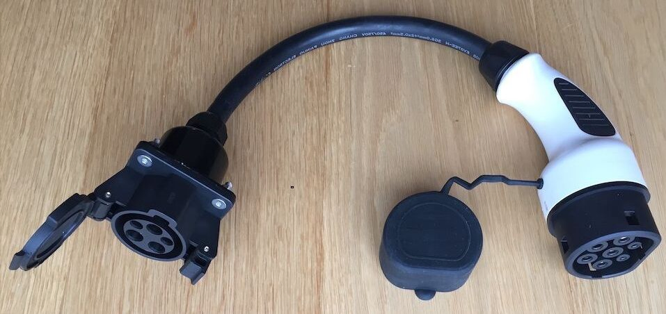 Adaptador de enchufe IEC a conector SAE para cargador de vehículo eléctrico EV