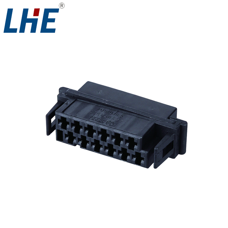 827230-1 12 Conectores eléctricos a prueba de agua para terminales de batería automotriz hembra de Tyco Electronics