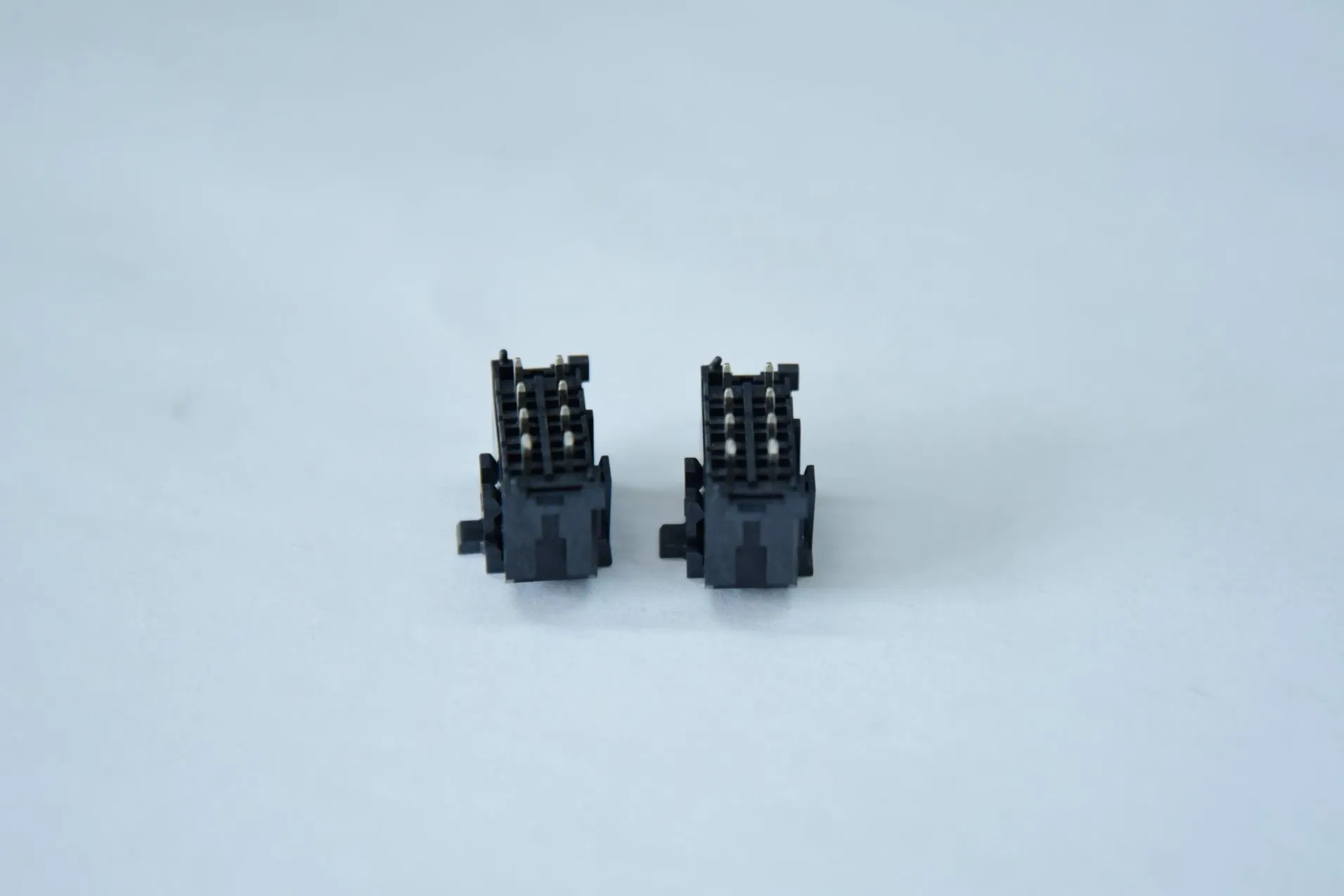 Conector de Terminales de Encabezado Vertical de Doble Fila de Micro Fit 3.0 con Pines y Postes Chapados en Estaño 2X4 para Placa de Circuito Impreso a Placa 100u para Potencia y Automotriz