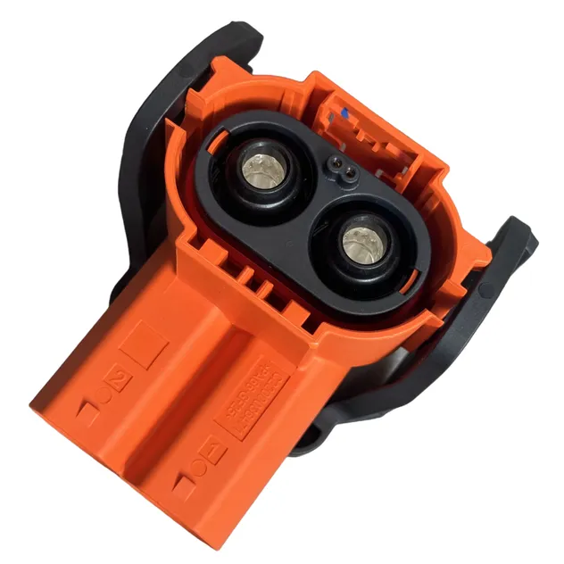 Detalle del cable y conector