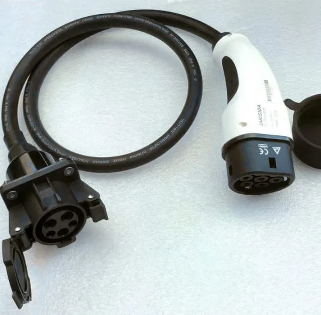 Adaptador de enchufe IEC a conector SAE para cargador de vehículo eléctrico EV