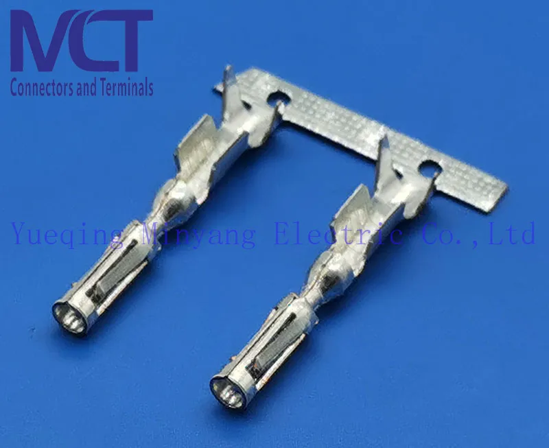8 Conector de encabezado de pin ECU Ampseal de Tyco Automotive para PCB de potencia 776280-1 frontal