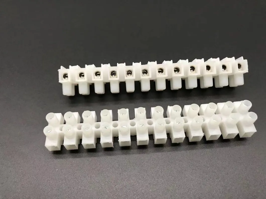 PA10h 20A Conector de tira de terminal de alimentación a través de material de latón elevado para iluminación