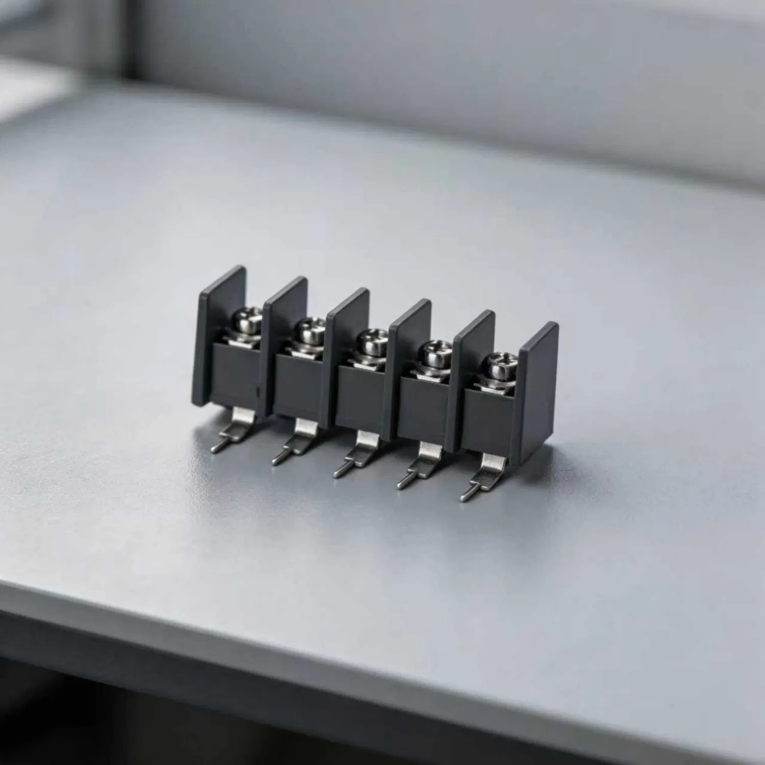 Conector de terminal BNC de bloque eléctrico con lengüeta de cable de barrera en ángulo recto para accesorios de cableado de potencia y montaje en PCB