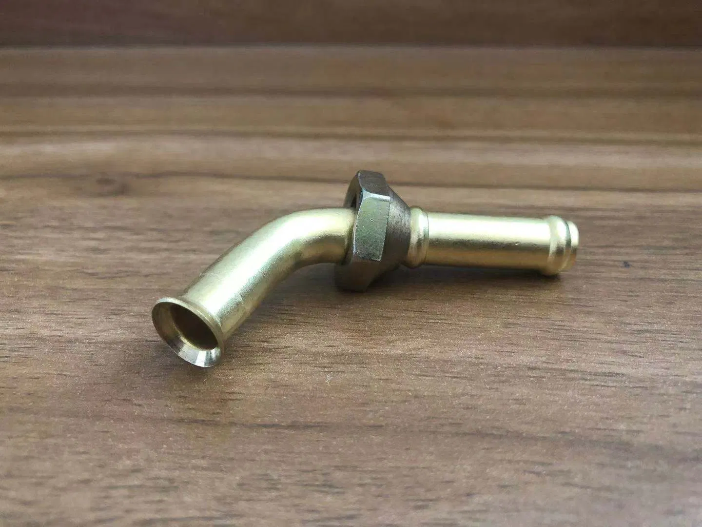 Conector de enfriador de piezas de máquina de aluminio