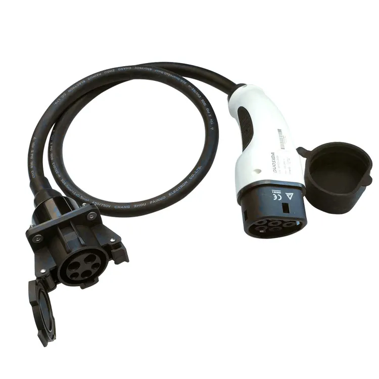 Adaptador de enchufe IEC a conector SAE para cargador de vehículo eléctrico EV