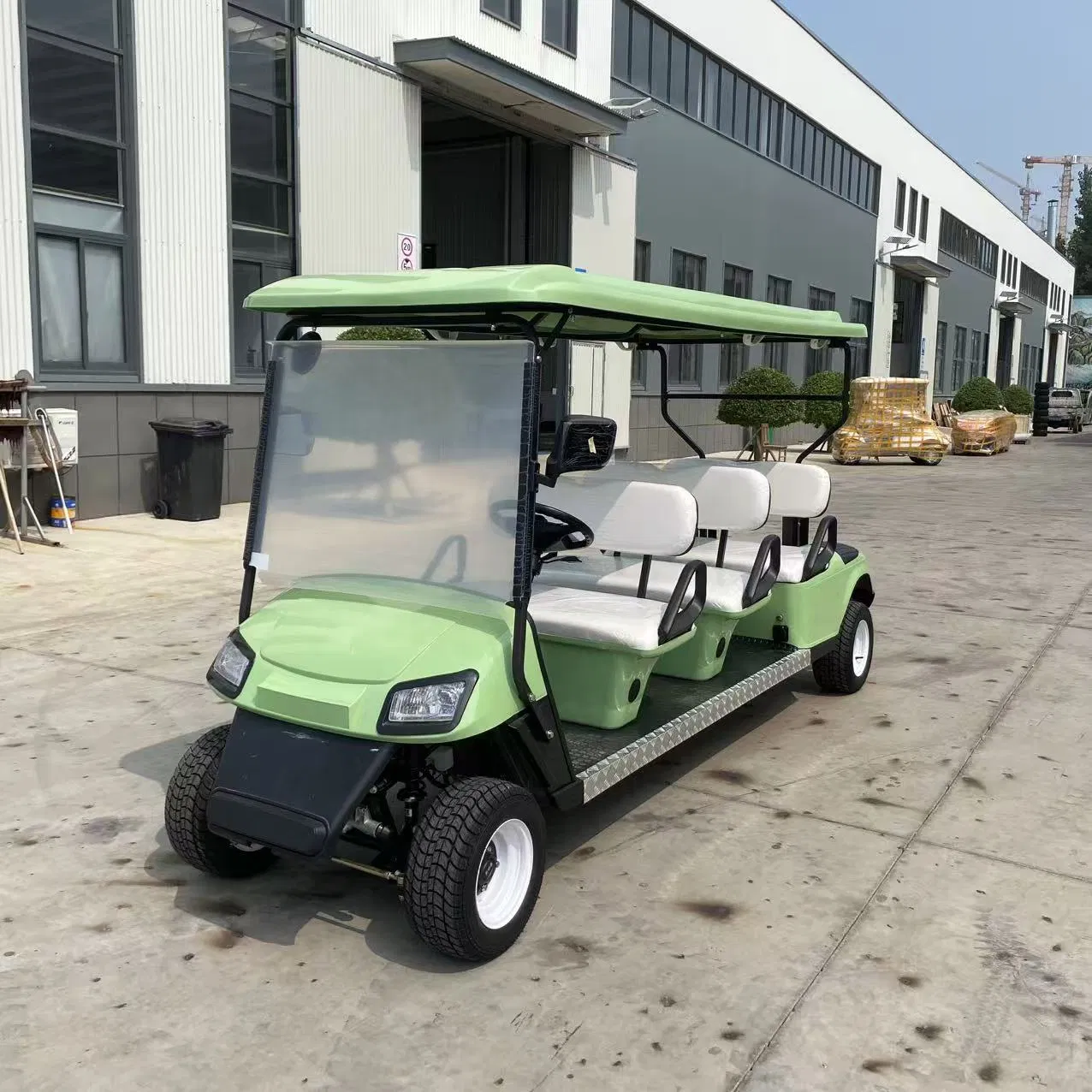 6 Carrinho de Golfe Elétrico de Luxo com Interior Personalizado para Resort