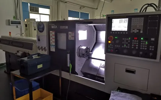 Maquinação de rotação CNC