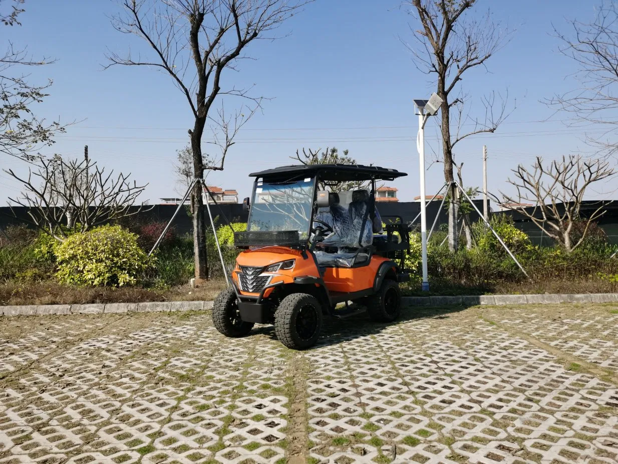 Veículo utilitário de golfe elétrico elevado com recursos de segurança