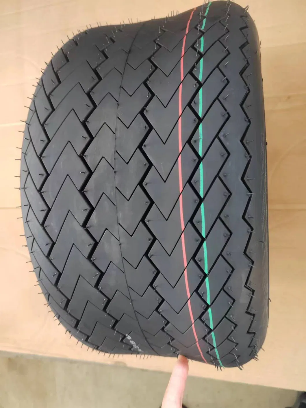 18X850-8 Pneus de Utilidade Profunda para Carrinho de Golfe com DOT/E4/ISO9001/RoHS/Reach para Carrinho de Golfe