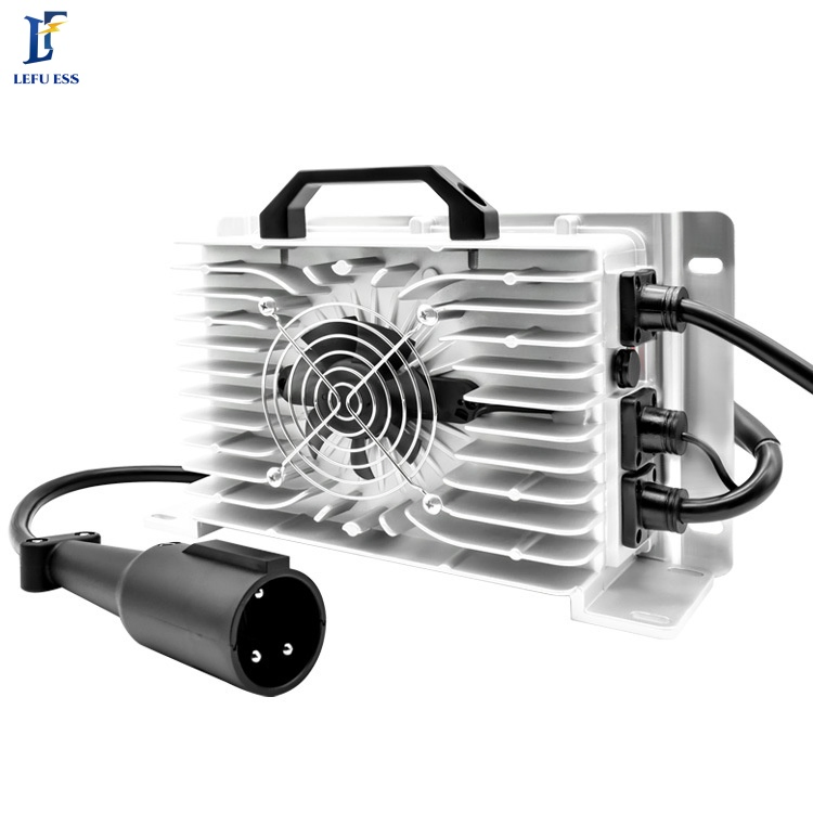 48V/60V LiFePO4 Carregador de Bateria 30A Carregamento Rápido, IP67 À Prova D'Água, 58.4V/73V Saída, para E-Rickshaw, Carrinho de Golfe, Veículos de Passeio e Limpeza 3 Ano
