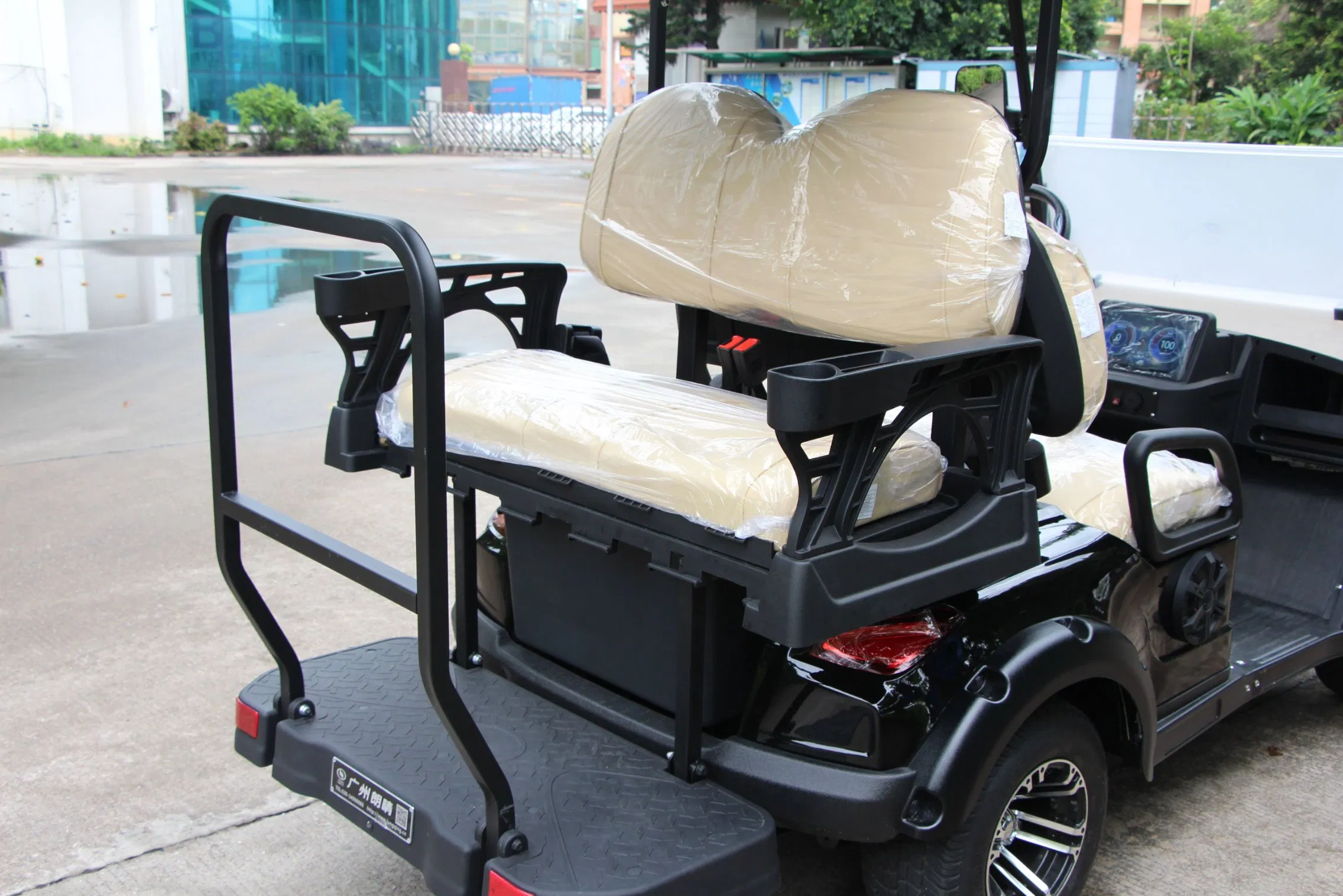Venda por atacado Personalizado 48V Carrinho de Golfe Elétrico 4-Seater Carrinho Elétrico com Acessórios para Carro de Futebol
