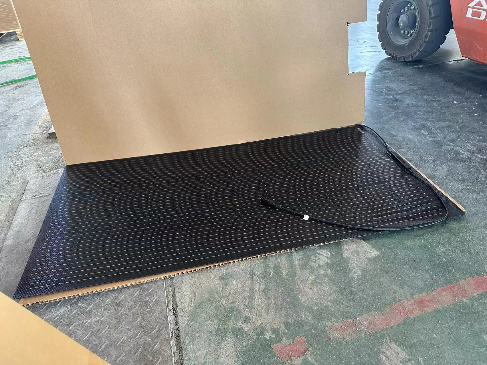 Painel Solar Leve 100W Monocristalino 100W Carregador de Painel Solar Flexível com Serviço OEM, ODM