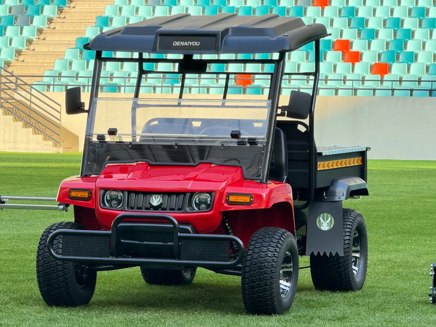 4WD Veículo Utilitário Alimentado por Lítio - Carrinho Multifuncional para Golfe e Campo de Futebol com Longo Alcance