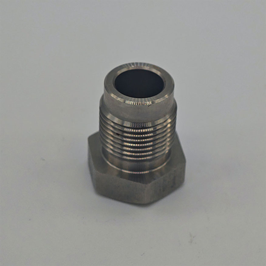Peças de Alumínio Anodizado Usinadas em CNC para Carrinhos de Golfe