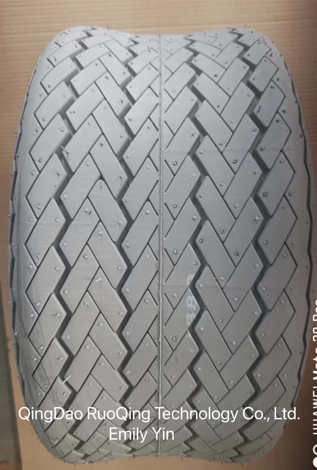 18X850-8 Pneus de Utilidade Profunda para Carrinho de Golfe com DOT/E4/ISO9001/RoHS/Reach para Carrinho de Golfe