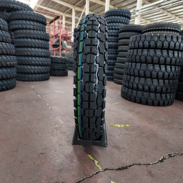Pneu de motocicleta para carrinho de golfe liso para gramado