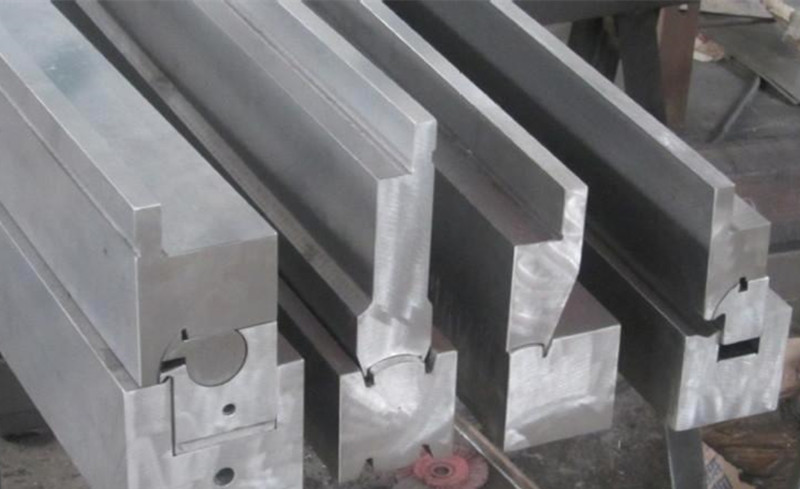 Customizable CNC Bending Machine Press Brake Tooling Dies Tool on the Mold Clamping