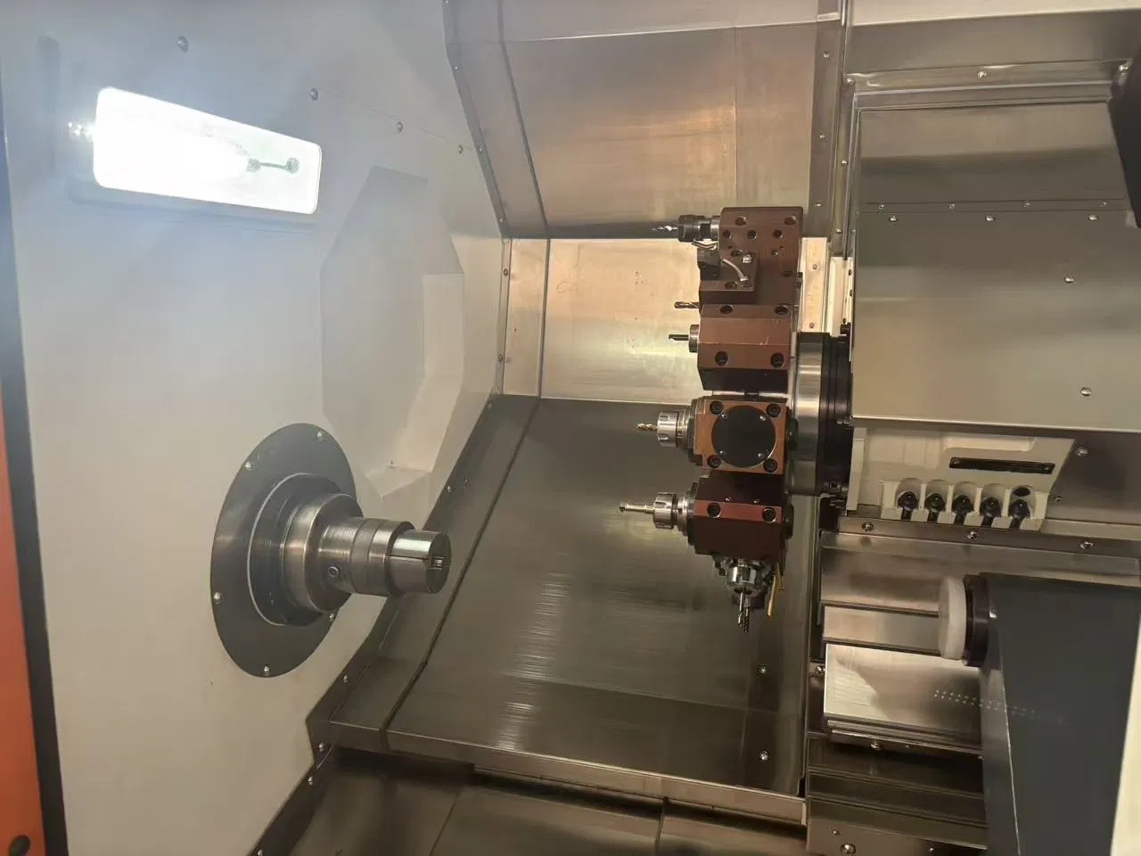 Precision Vertical Milling Center Featuring Taiwan Syntec Control System