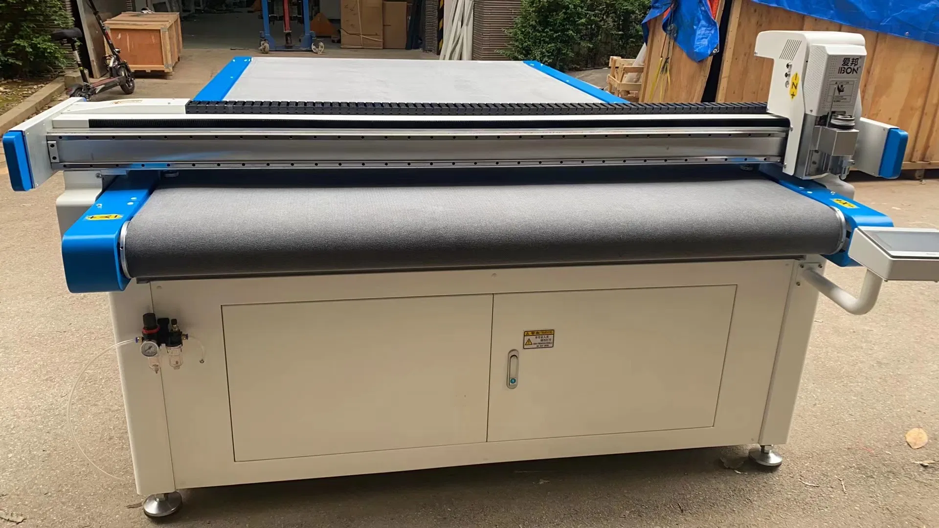 Smart Auto-Feeding CNC Cutting System for Custom Car Floor Mats &amp; Seat Covers – High-Speed Precision, Multi-Material Compatibility, OEM Support