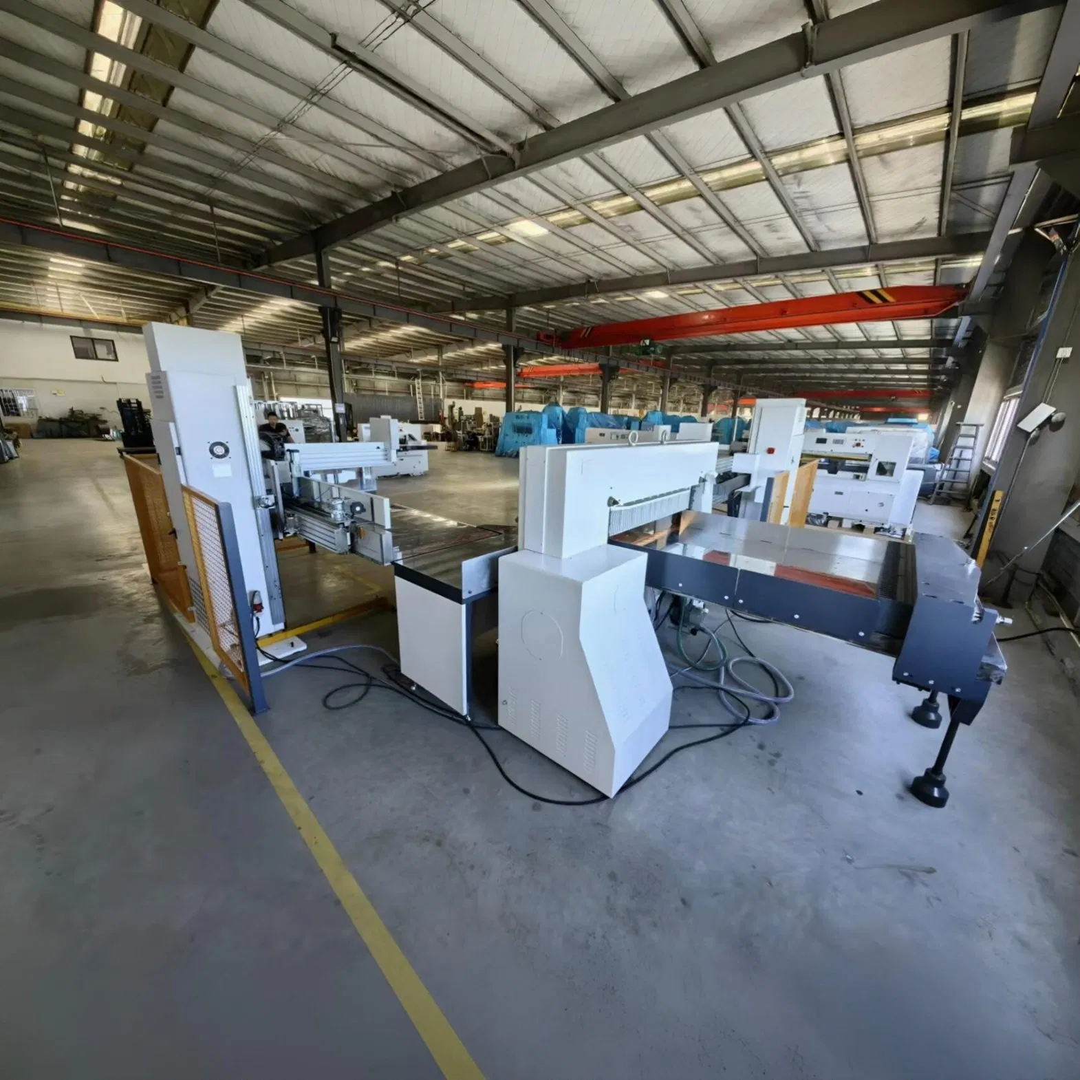 Heavy Duty Paper Cutting System with Jogger and Unloader for Packaging