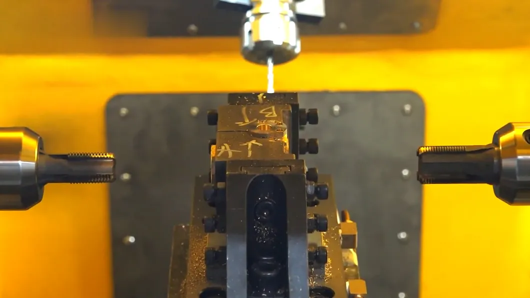 Multi-stations, multi-spindles details