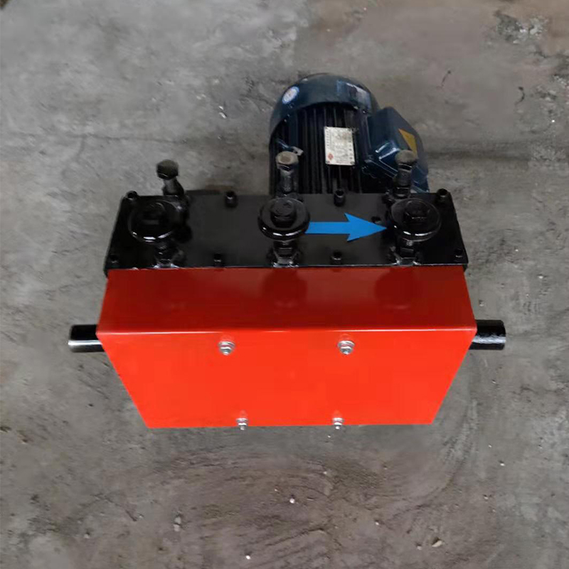 Cutting and Threading Machine with Automatic Adjustment and Variable Speed Threading Machine