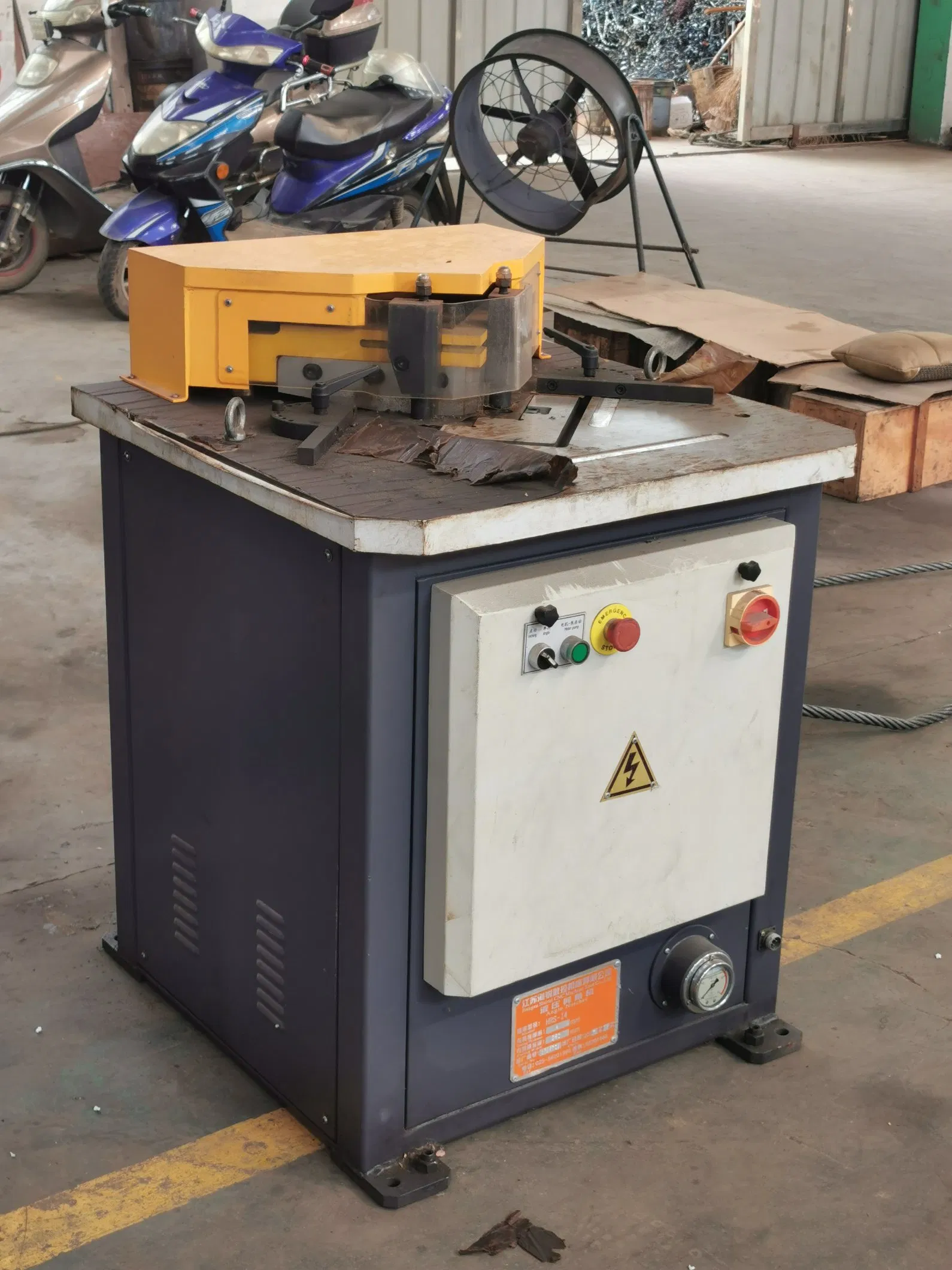 Efficient CNC Angle Cutting System for High-Speed Steel Processing