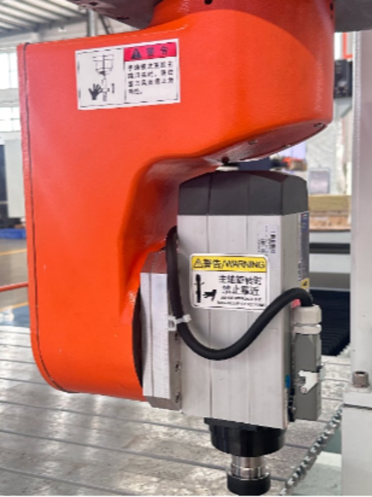 Aerospace Grade CNC Router with 5 Axis for Precision Composite Cutting