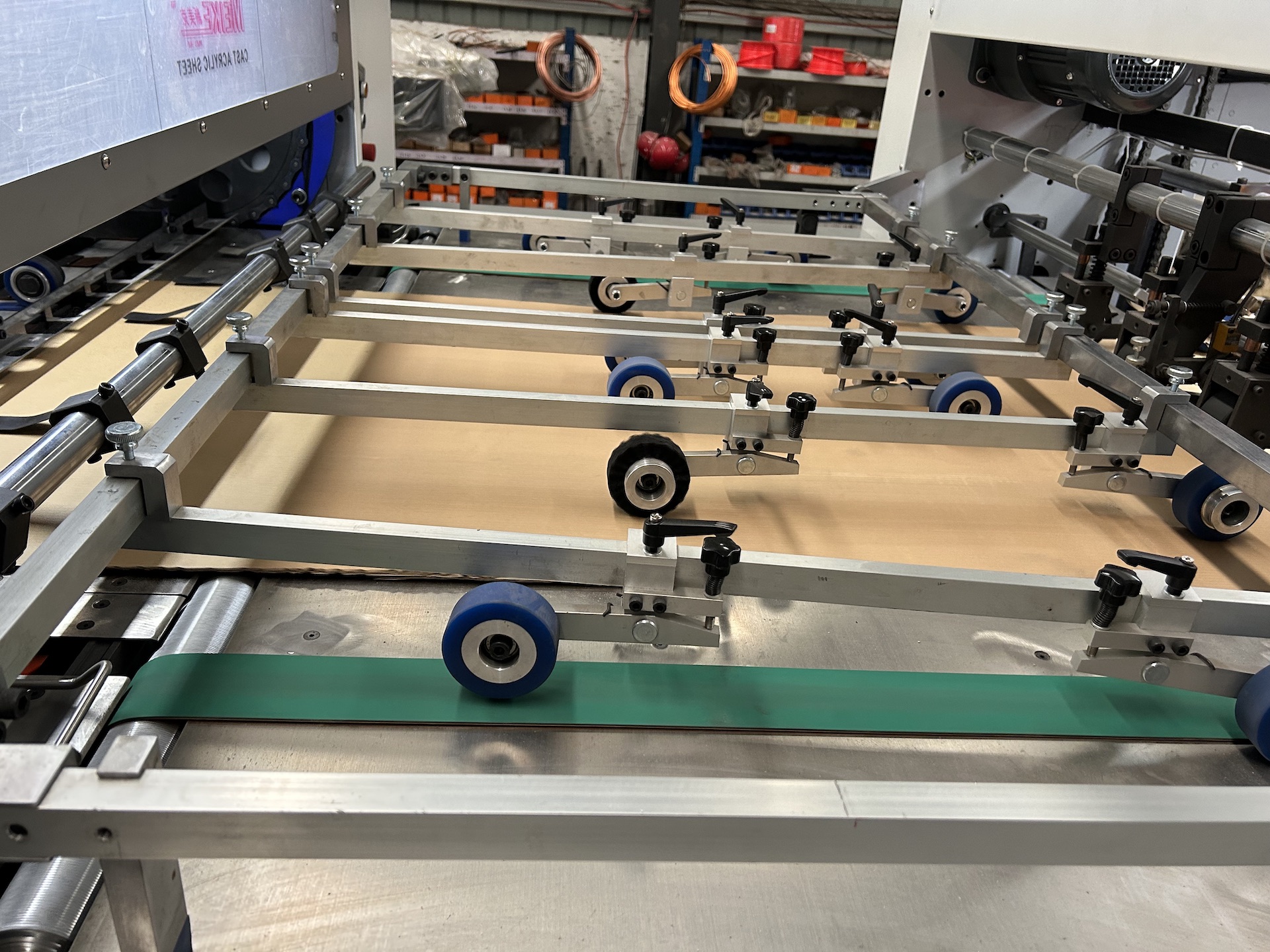 New Automatic Flatbed Die Cutting and Punching Machine with Stripping Waste Cleaning 27KW 5000 Sheets/H