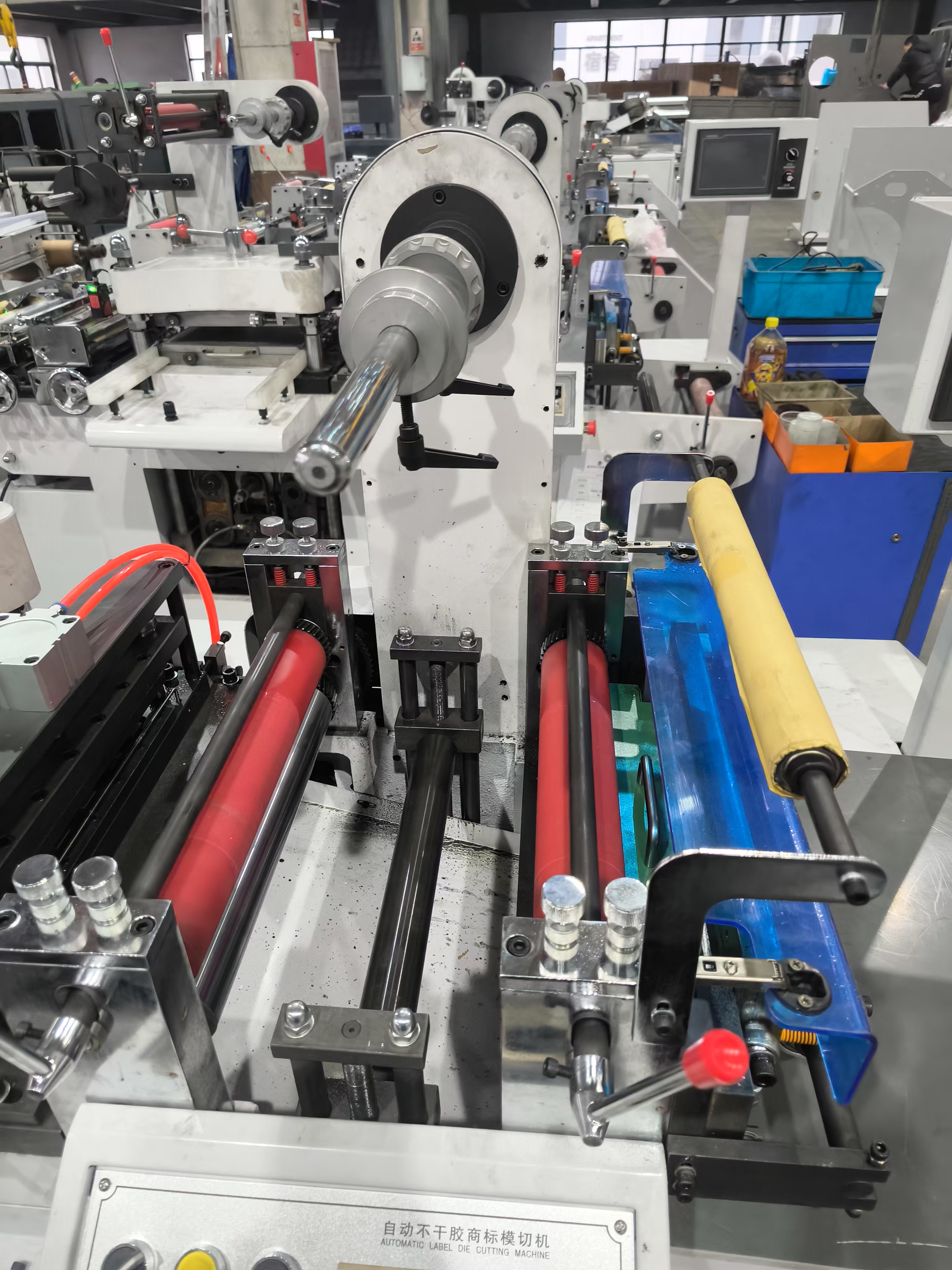 Automatic Die Cutting Cutter Machine Machinery Servo Transmission Interface Control