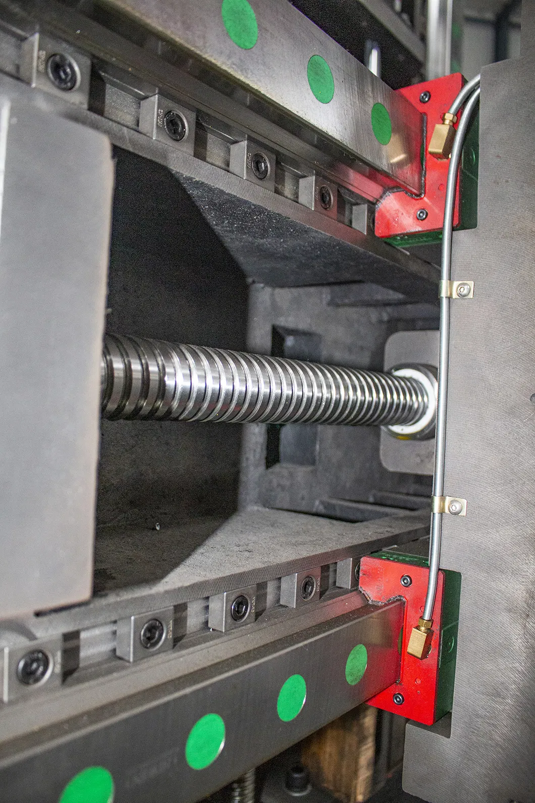 Vtc700 CNC Vertical Lathe Machine Fanuc System for Automotive Wheel Hub Machining