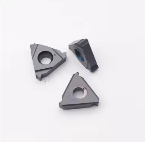 Modular Grooving Insert System with Interchangeable Widths for Versatile Turning and Slotting Operations