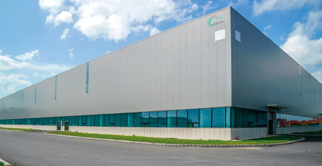 Rugged Construction for Industrial Use Professional-Grade Fiber Laser Cutting Tool