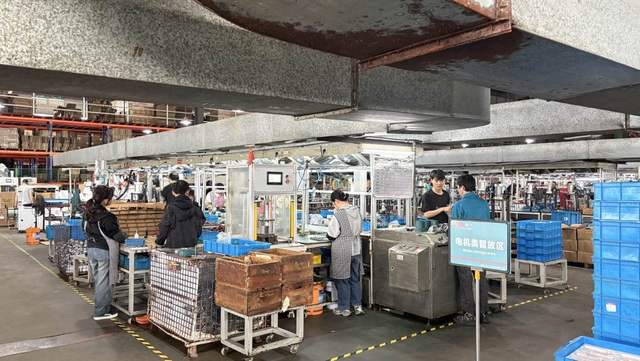 Dongguan Carto Tool factory floor showing CNC precision machining production line