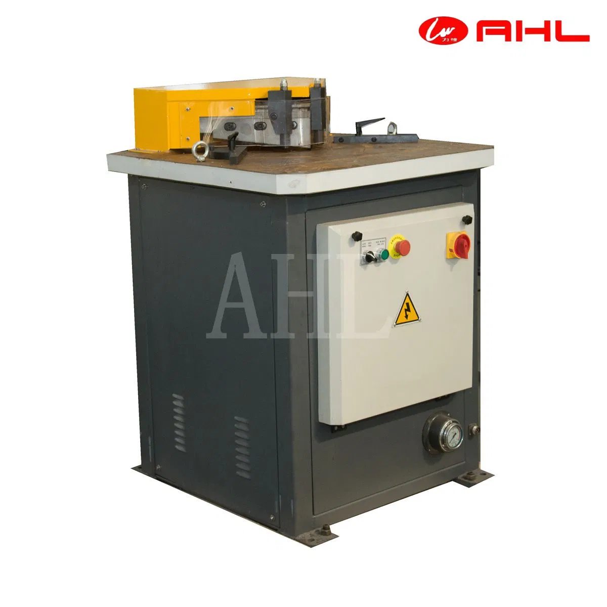 Efficient CNC Angle Cutting System for High-Speed Steel Processing