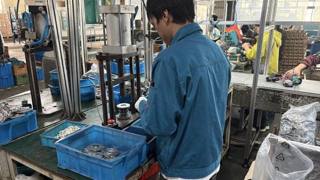 Carto Tool precision CNC grinding machine for manufacturing industrial cutting tools