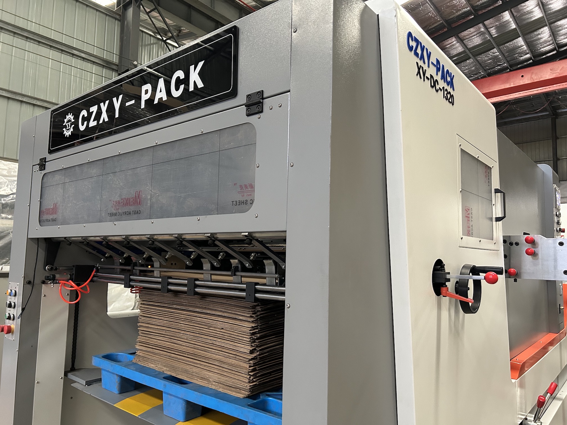New Automatic Flatbed Die Cutting and Punching Machine with Stripping Waste Cleaning 27KW 5000 Sheets/H