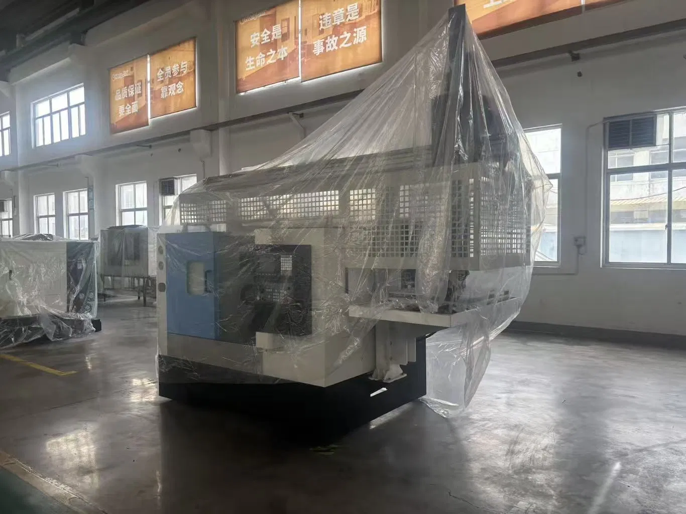 High-Efficiency Surface Milling Precision Numerical Control System with Cam Program Pre-Reading