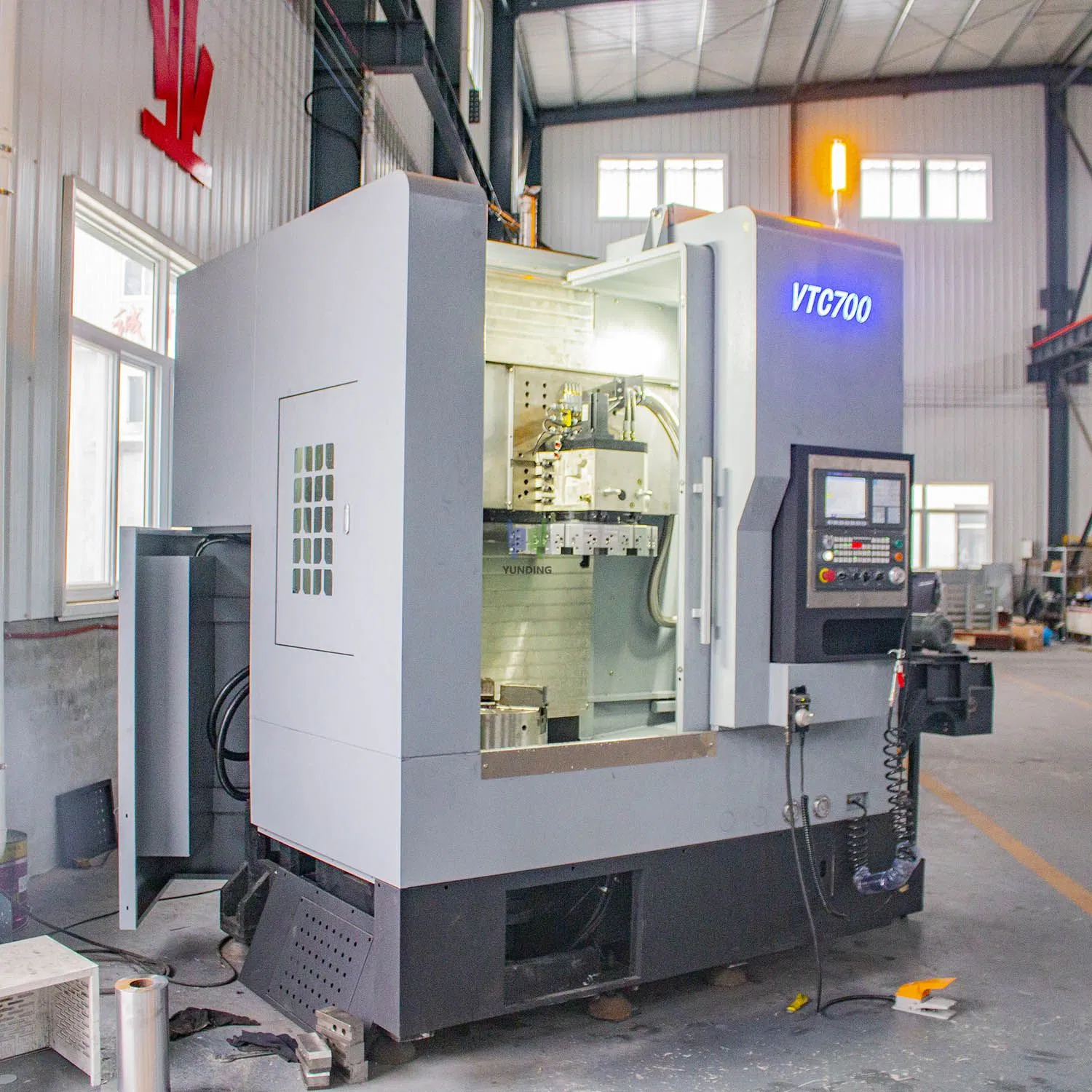 Vtc700 CNC Vertical Lathe Machine Fanuc System for Automotive Wheel Hub Machining