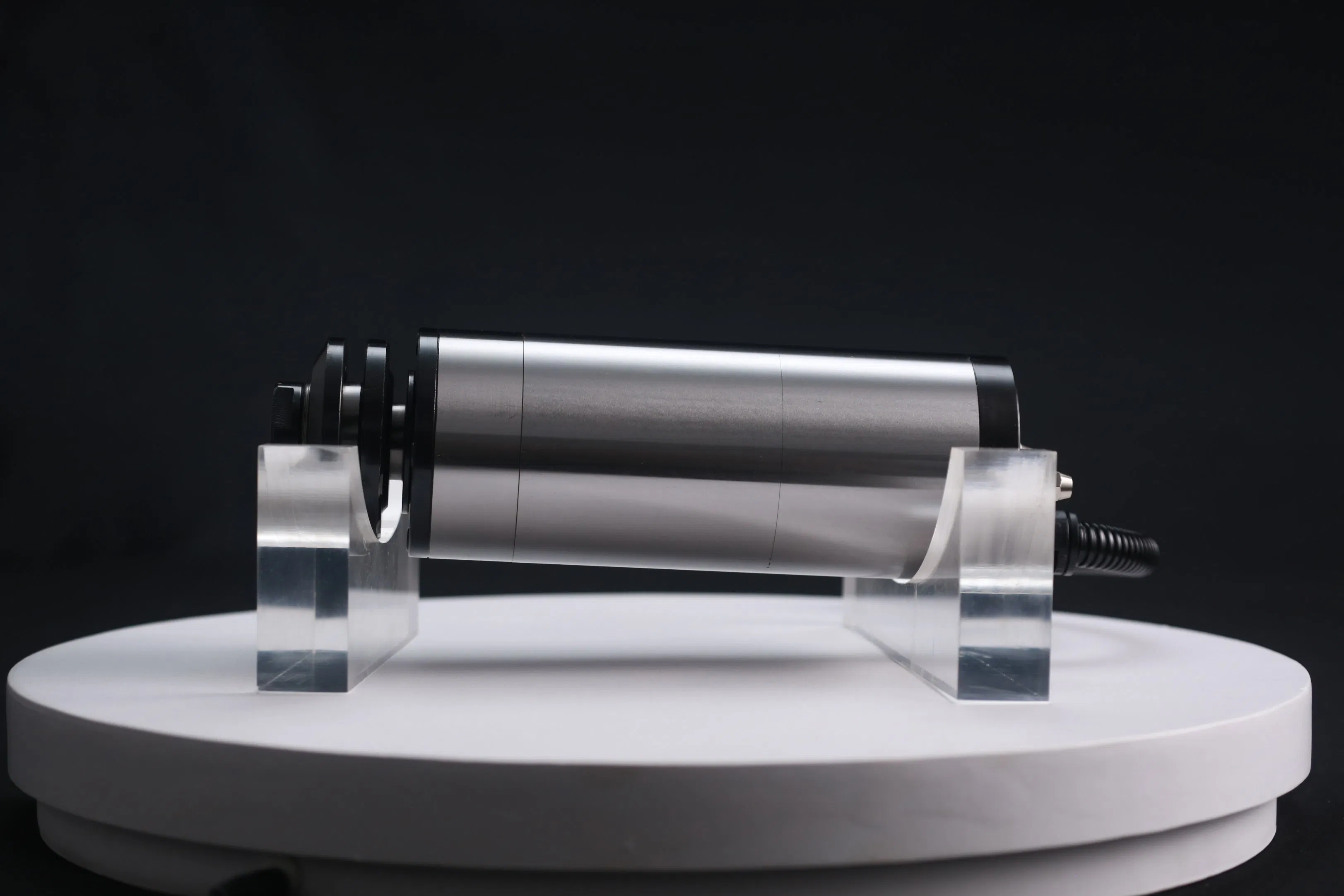 China Designer and Manufacturer of a Broad Range of Advanced High Speed Grinding Spindle Systems 120MD75y3.5