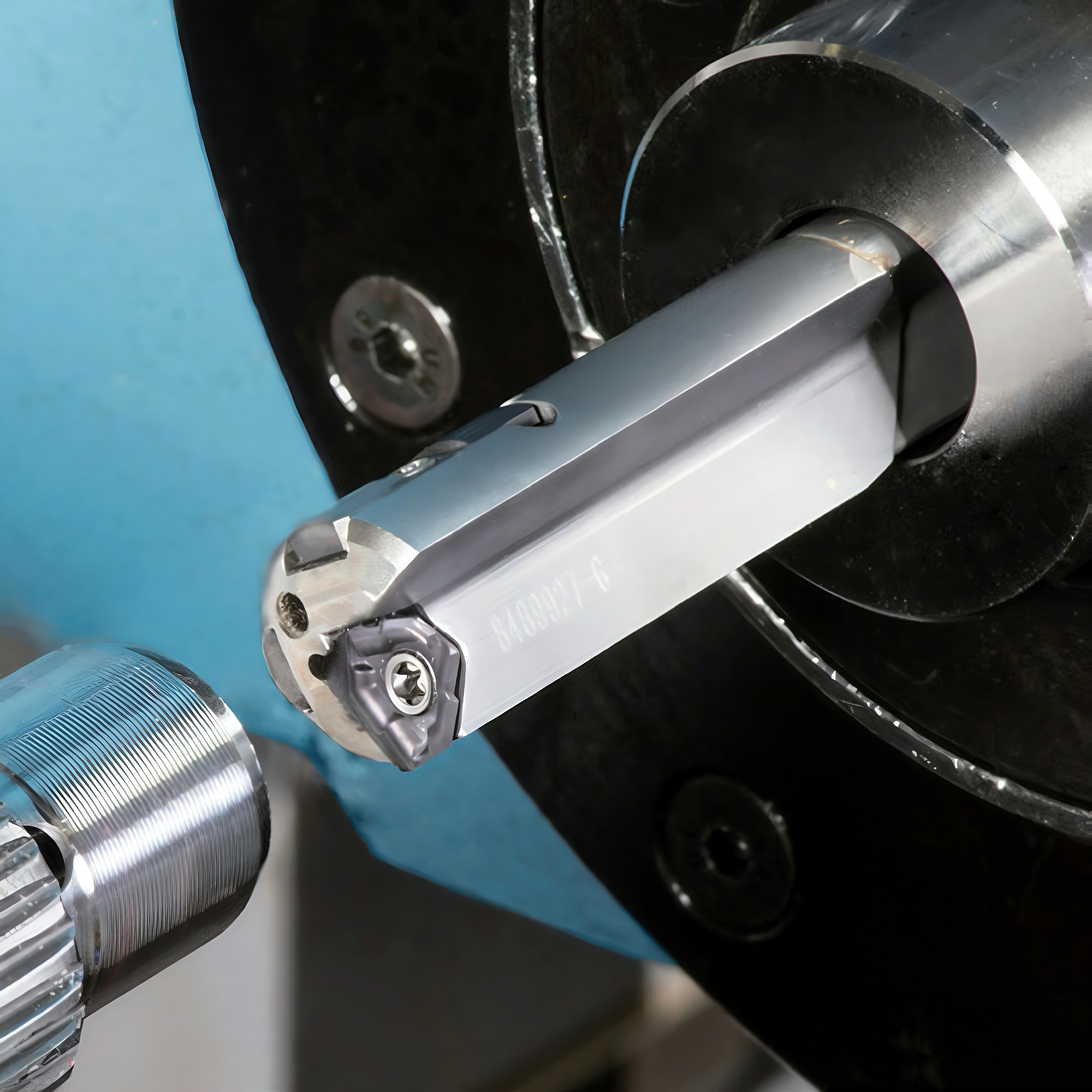 Customized OEM FONHAE GD Deep Hole Drill Diameter 10-33.52 Carbide Tip Indexable Gun Drill with Insert and Guide Pad