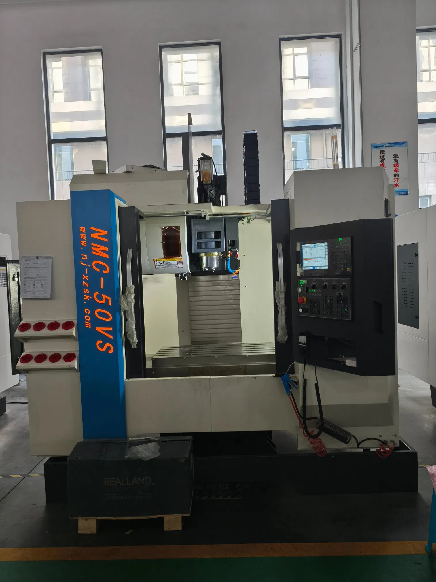 High-Speed and High-Precision Fanuc System 3/4/5-Axis CNC Nmc-50vs