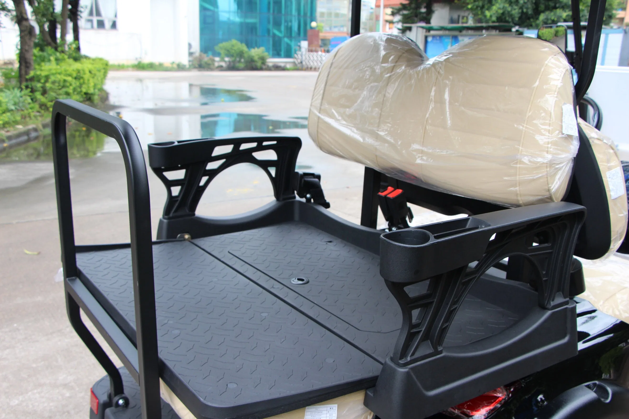 Luxury 2+2 Seater Factory Direct 4 Wheel Lithium Electric Hunting Golf Cart