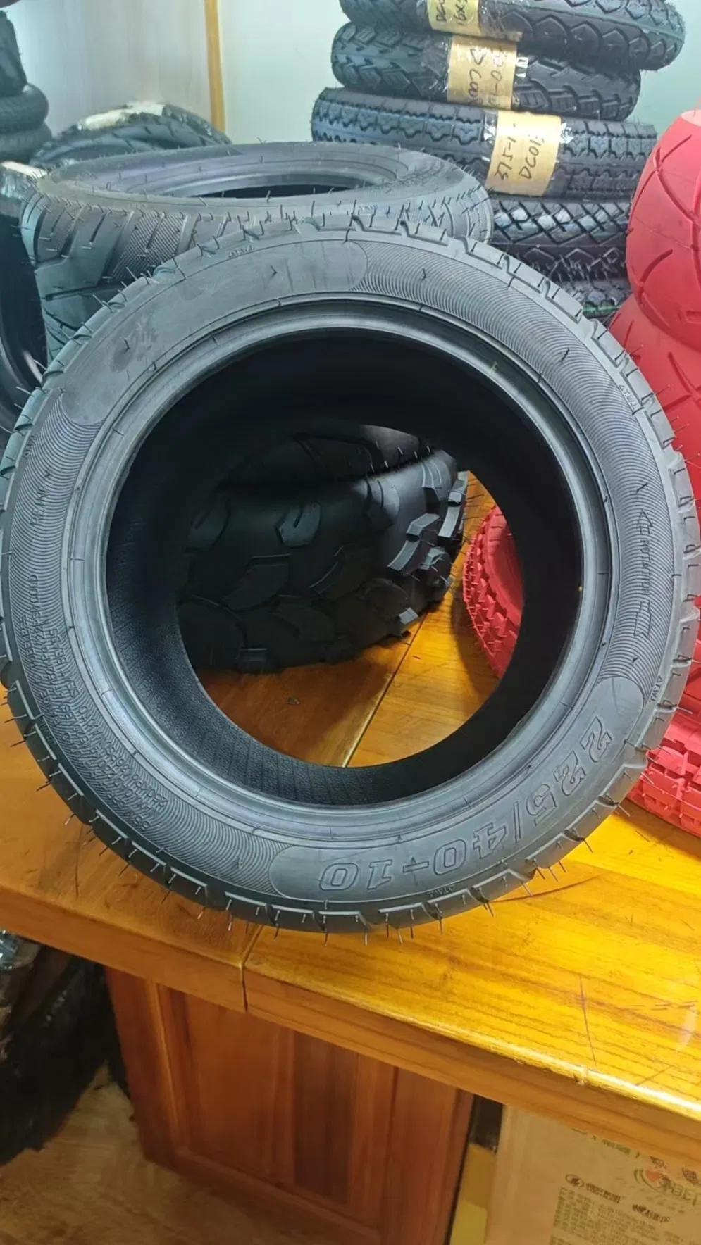 Best Quality Tire 225/55-8 225/40-10 215/40-12 215/35-12 215/50-12 225/35-12 Lawn and Gardentire, Golf Cart Tyre