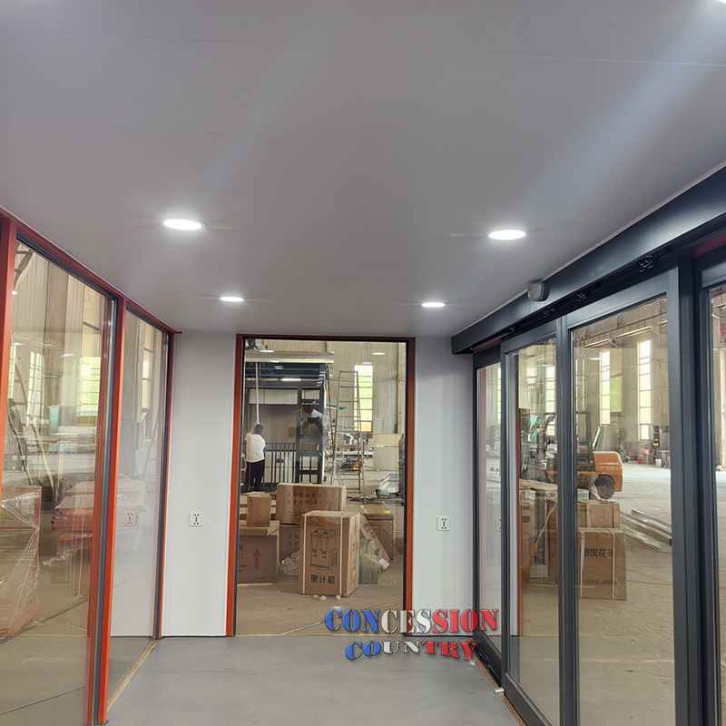 40FT Container Restaurant Prefab Shipping Container Cafe Shop Retail Spaces