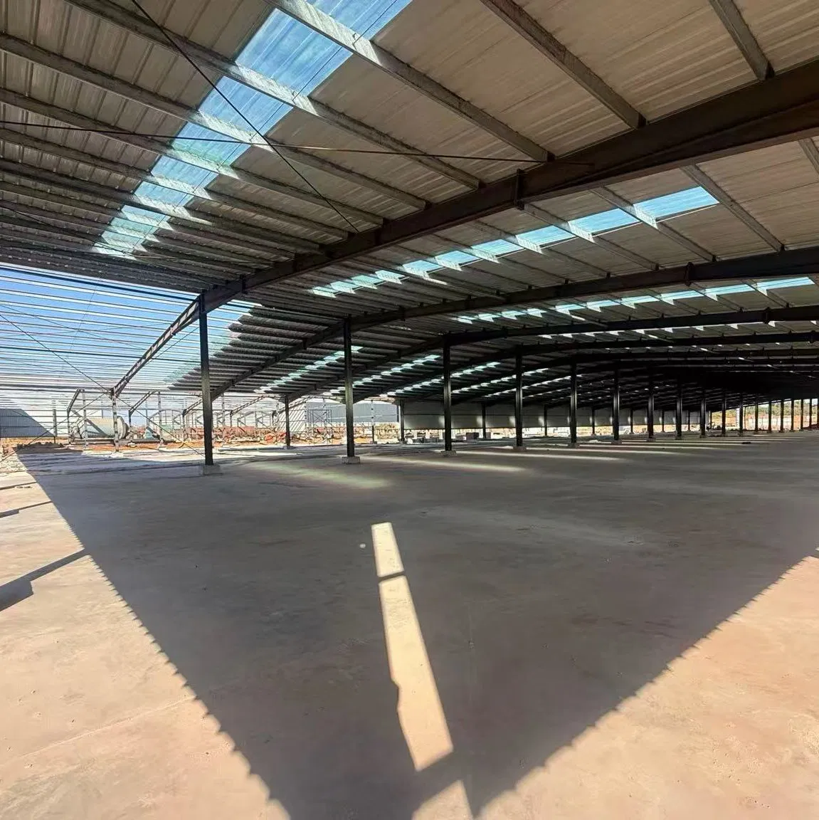 Low Cost Customized Steel Structure Prefabre Modular Building, Workshop, Office, Shop