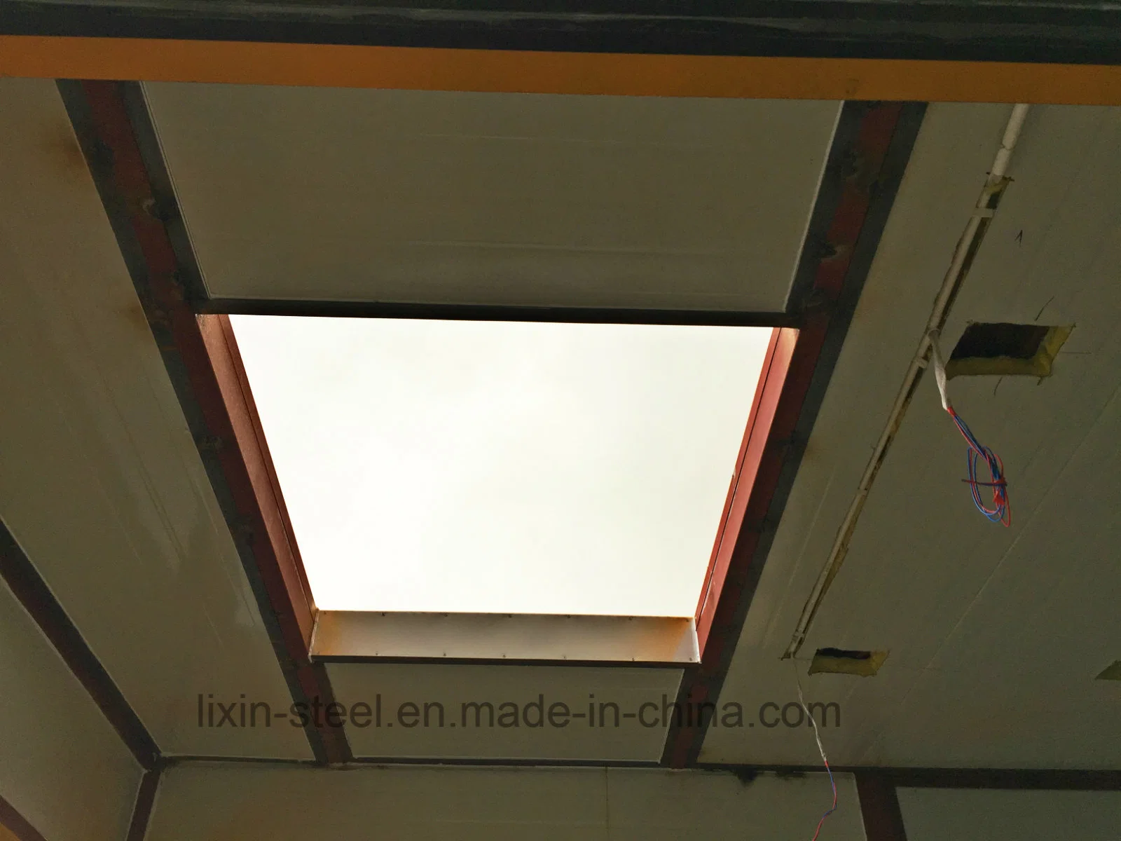 Durable New Prefabricated Modular Vacation Hotel Steel Home Container